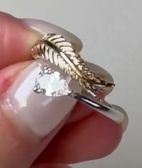 Self Photos / Files - Feather Ring with diamond 7